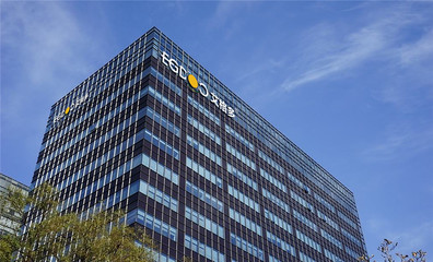 河南艾格多功能性蛋雞飼料品牌設(shè)計形象_飼料包裝設(shè)計_飼料vi設(shè)計 - 品牌設(shè)計案例